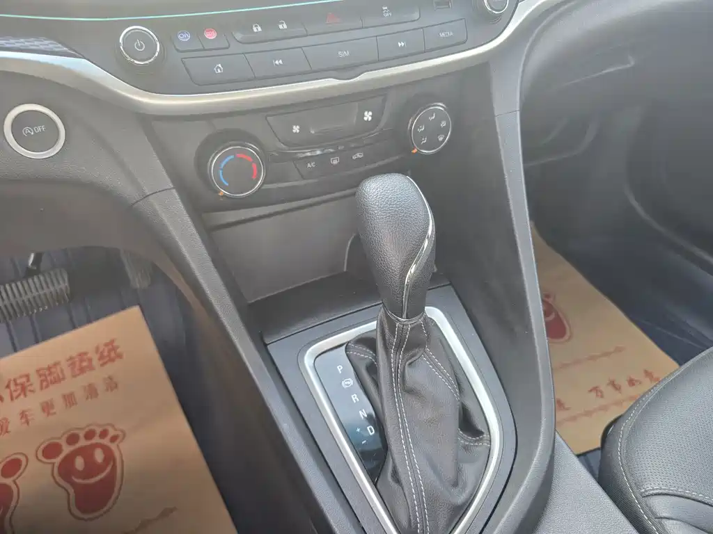 Buick Excelle — миниатюра 13