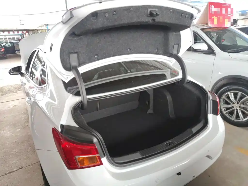 Buick Verano — миниатюра 19