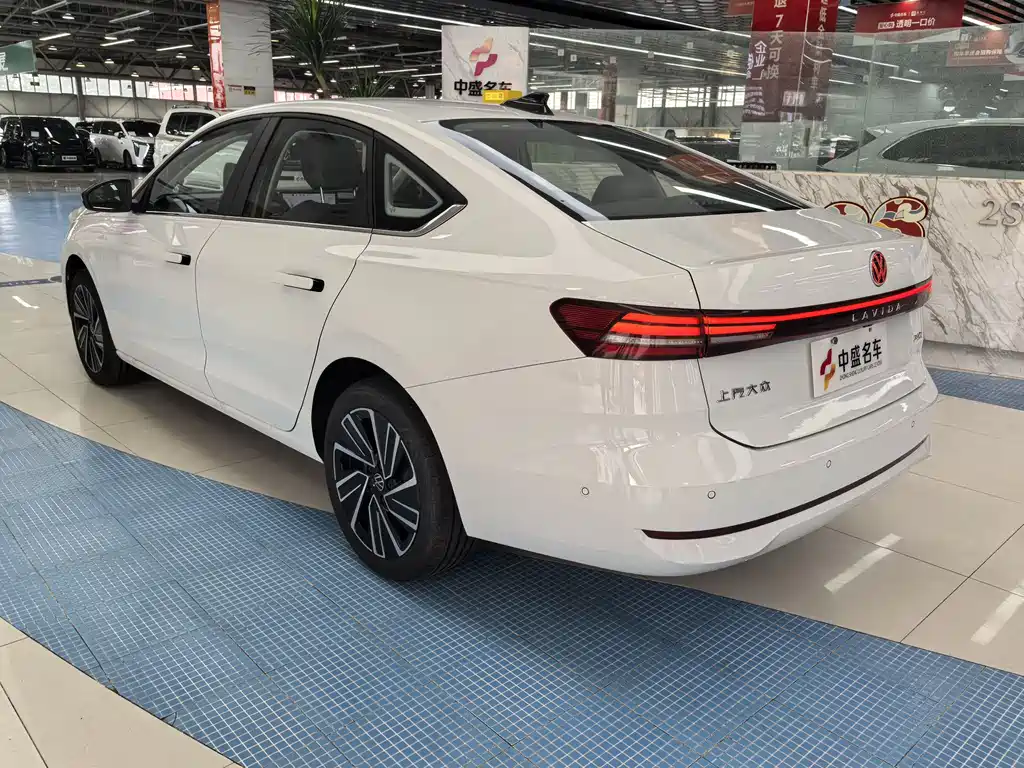 Volkswagen Lavida 2026 Pro 300TSI