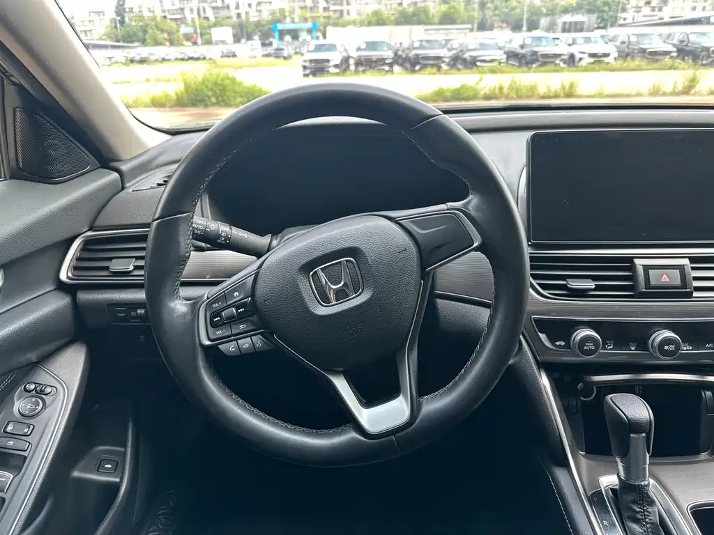 Honda Accord — миниатюра 10