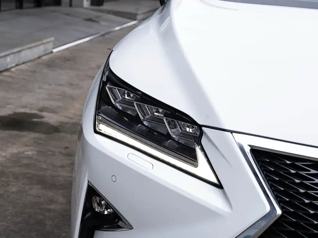 Lexus RX — миниатюра 6