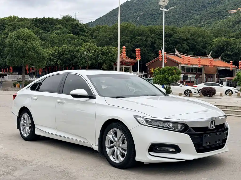 Honda Accord — миниатюра 4