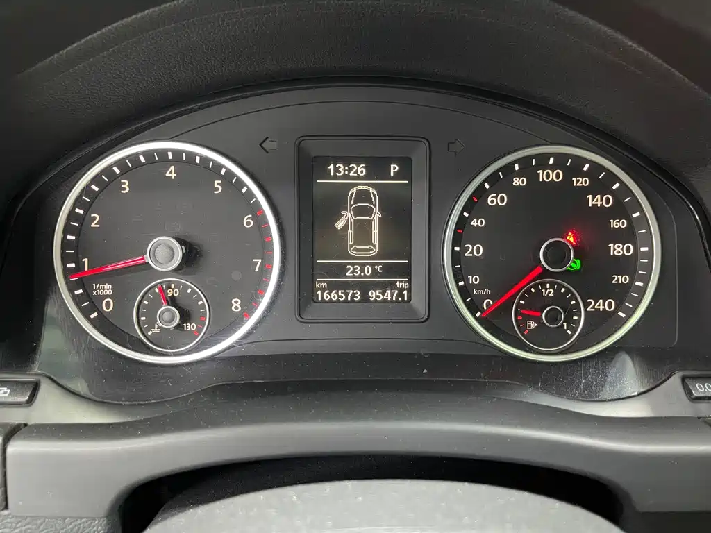 Volkswagen Tiguan — миниатюра 13