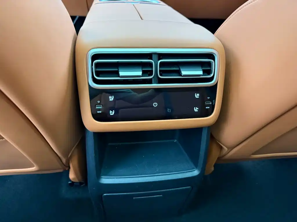 Li Auto Li L6 — миниатюра 8