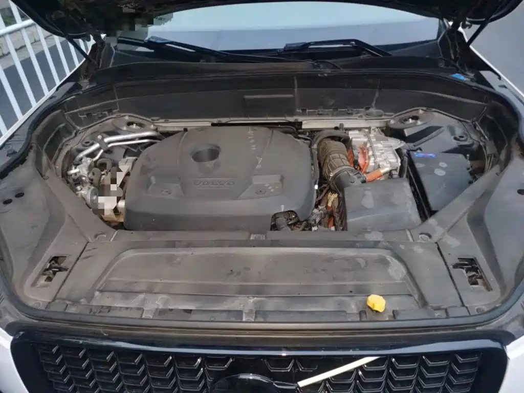 Volvo XC90 PHEV — миниатюра 21