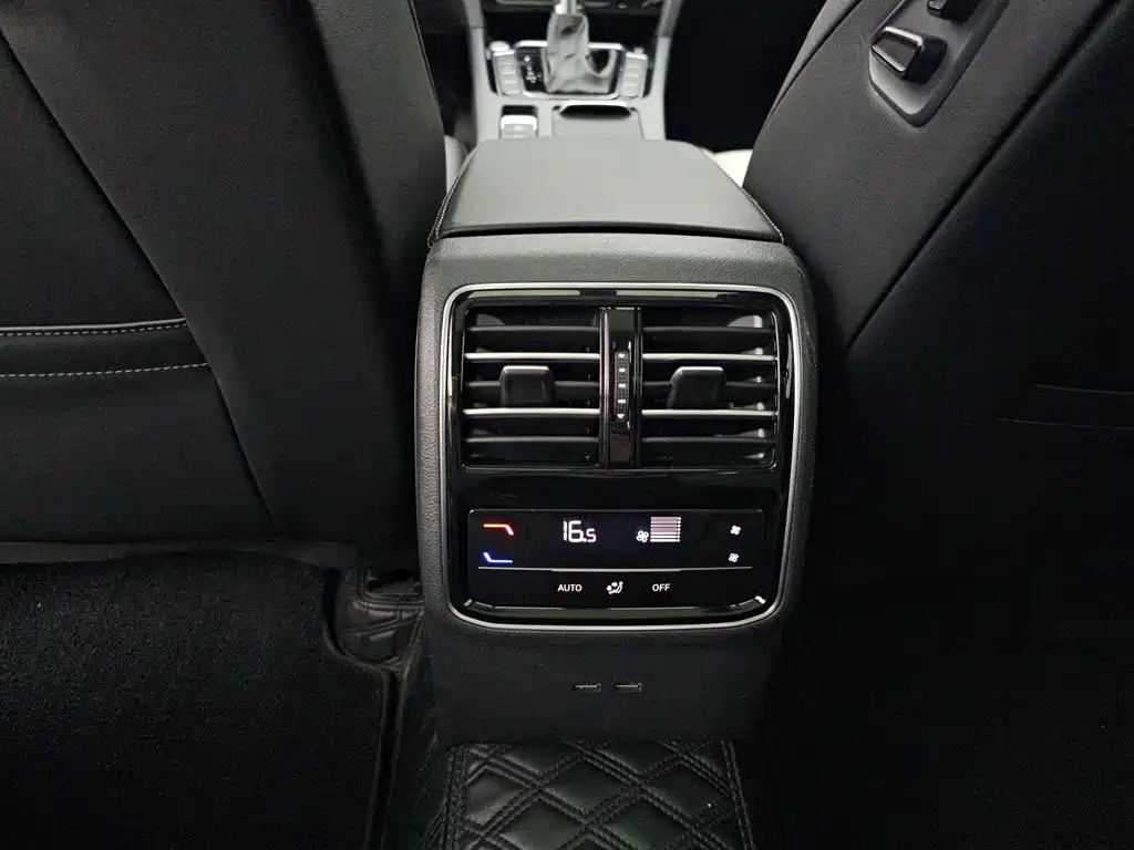 Volkswagen Magotan — миниатюра 13