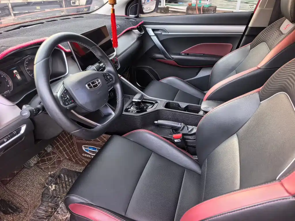 Geely Binyue — миниатюра 7