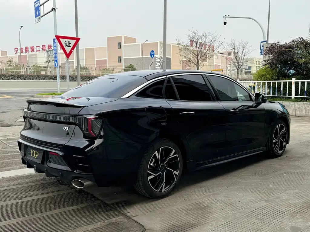 Lynk & Co 03 — миниатюра 16