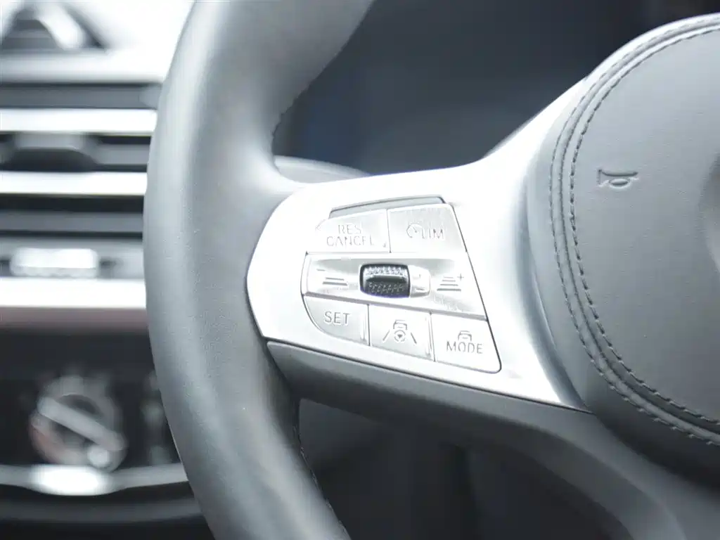BMW iX3 — миниатюра 15