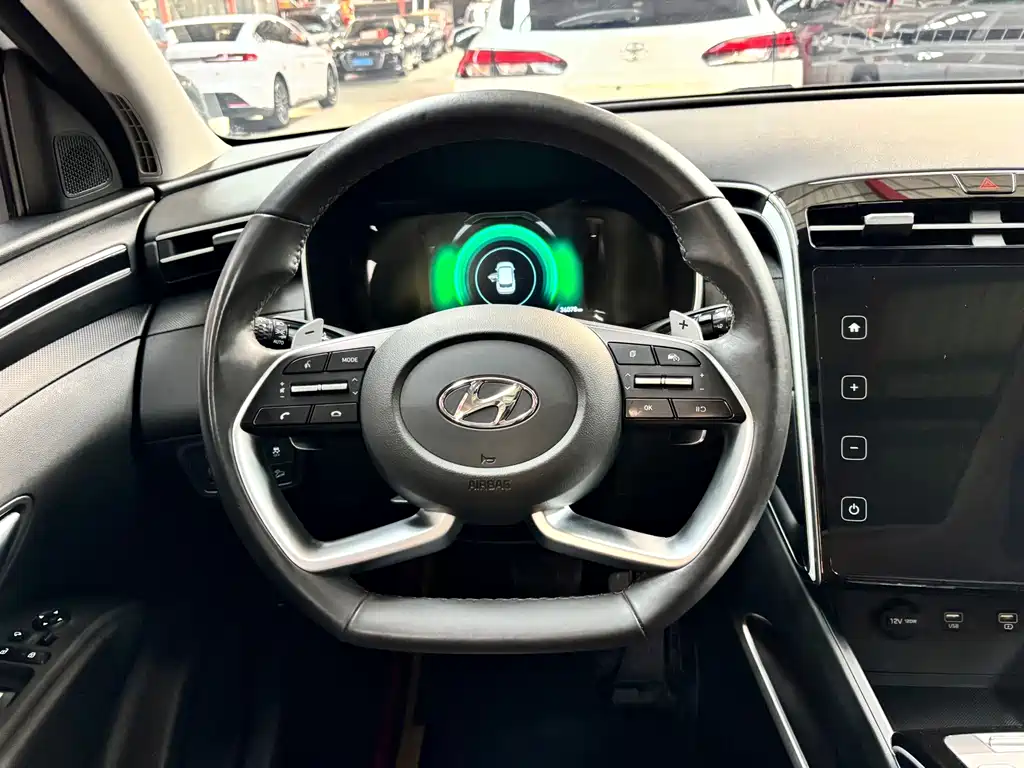 Hyundai Tucson — миниатюра 9