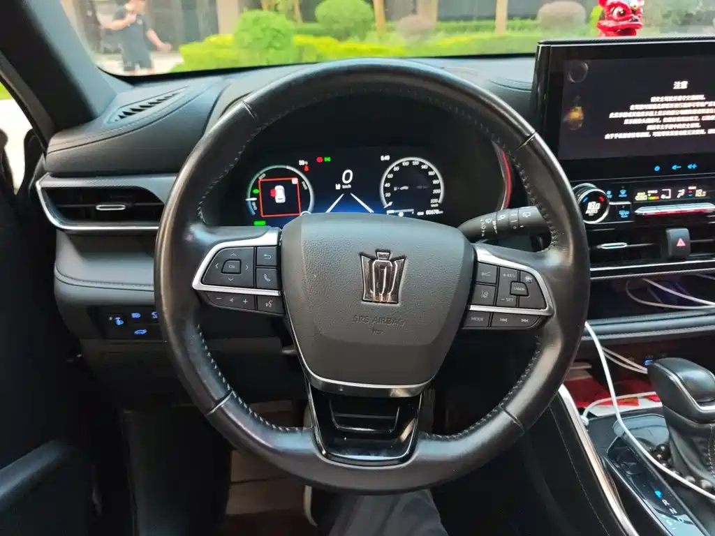 Toyota Crown Kluger — миниатюра 6