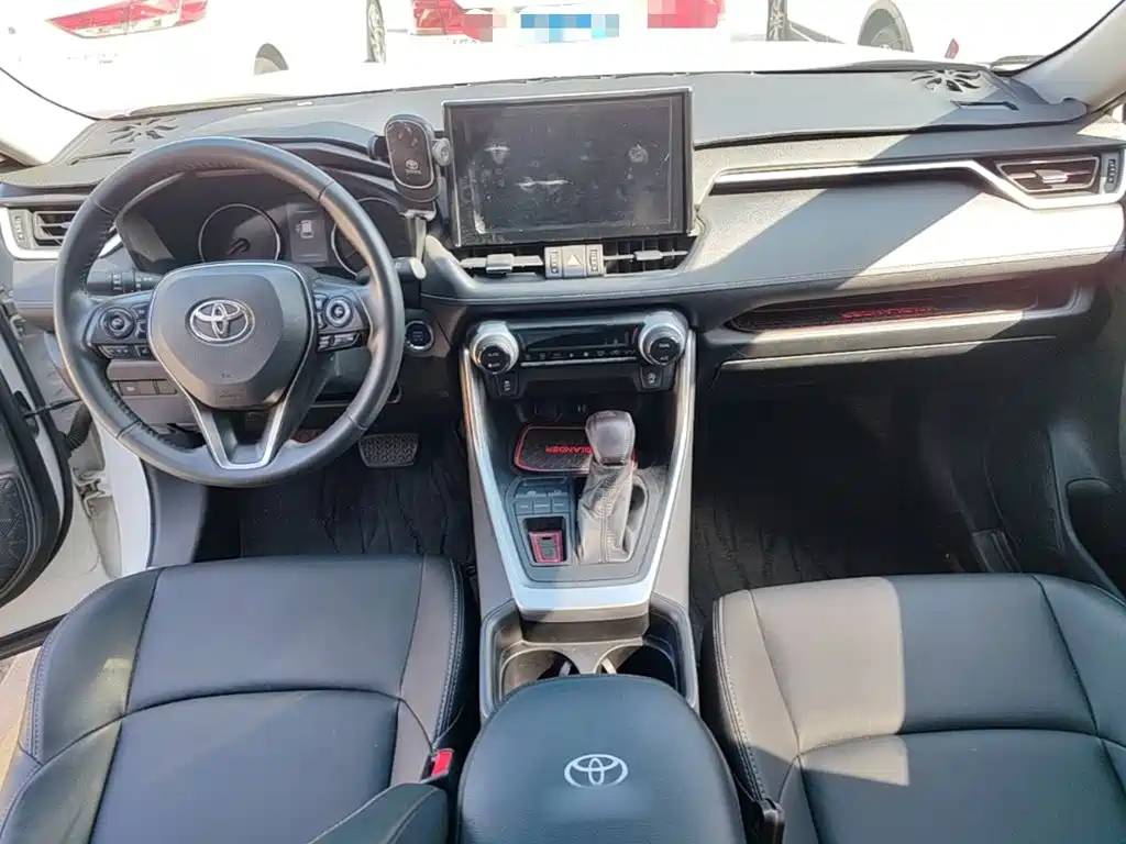 Toyota Wildlander — миниатюра 10