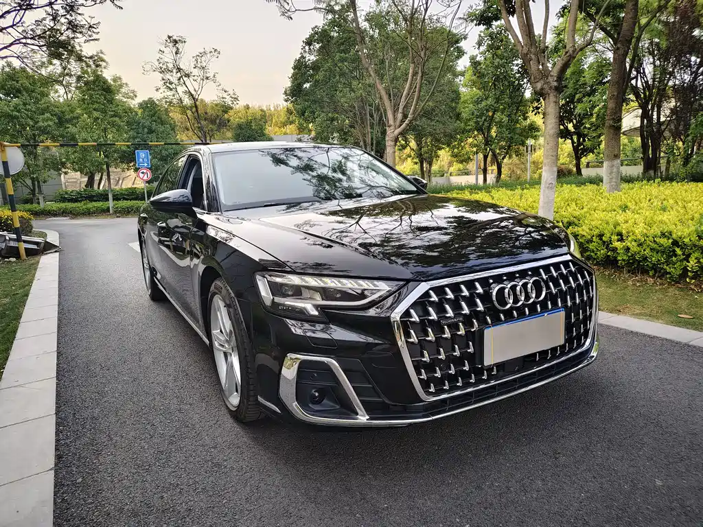 Audi A8 2024 A8L 50 TFSI quattro Premium