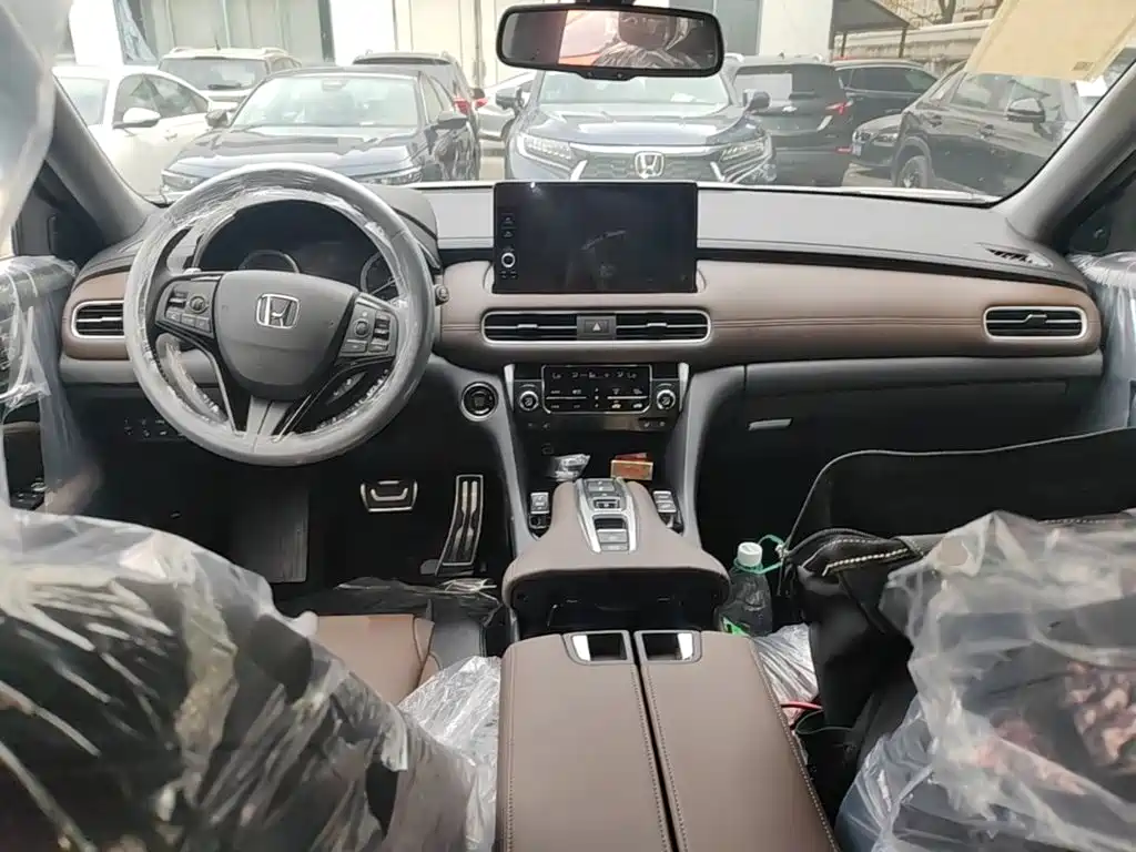 Honda UR-V — миниатюра 10