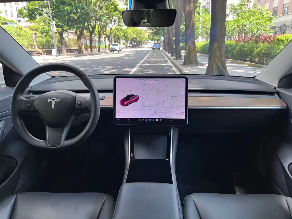 Tesla Model 3 — фотографии объявления, Фото 8