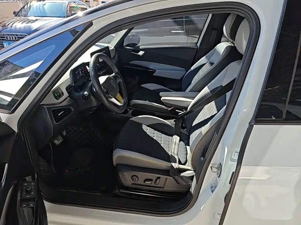 Volkswagen ID.3 — миниатюра 16