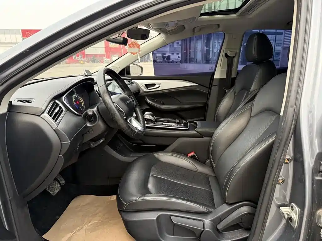 Roewe i6 MAX New Energy — миниатюра 7