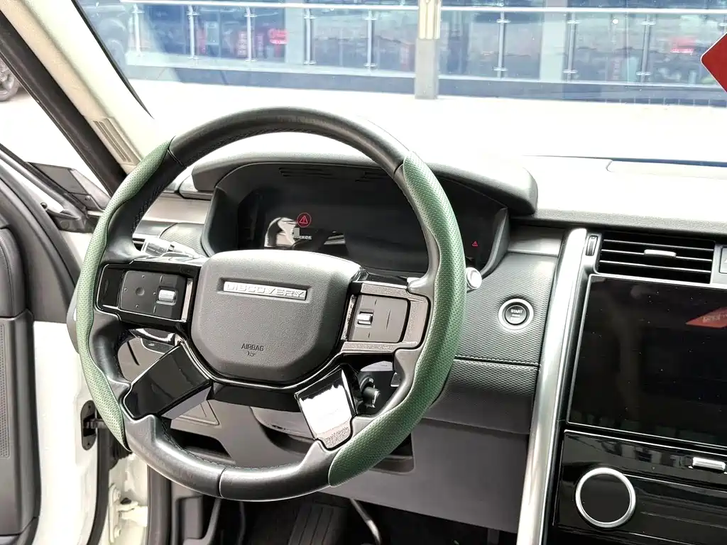 Land Rover Discovery — миниатюра 7