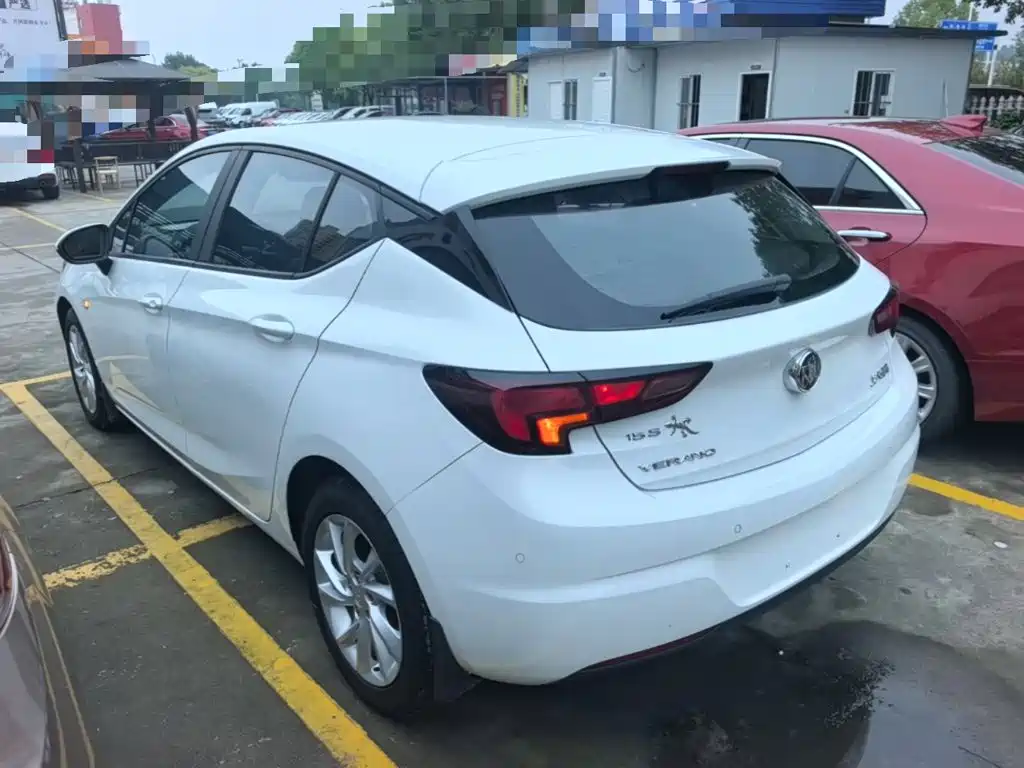Buick Verano — миниатюра 5