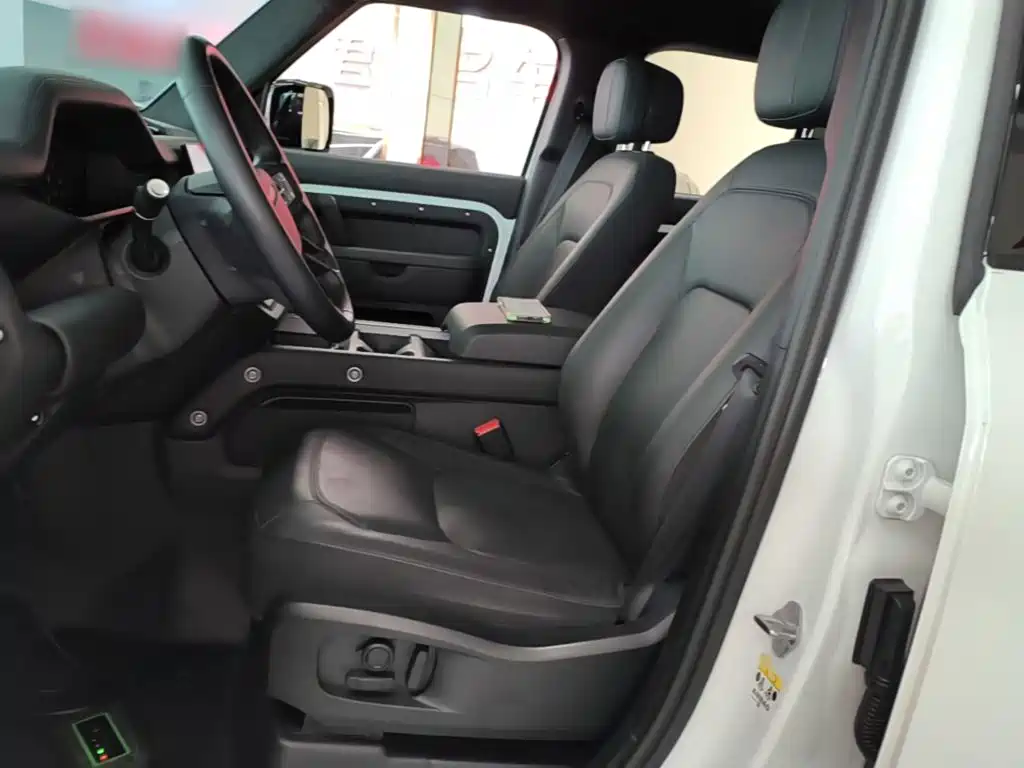 Land Rover Defender — миниатюра 15