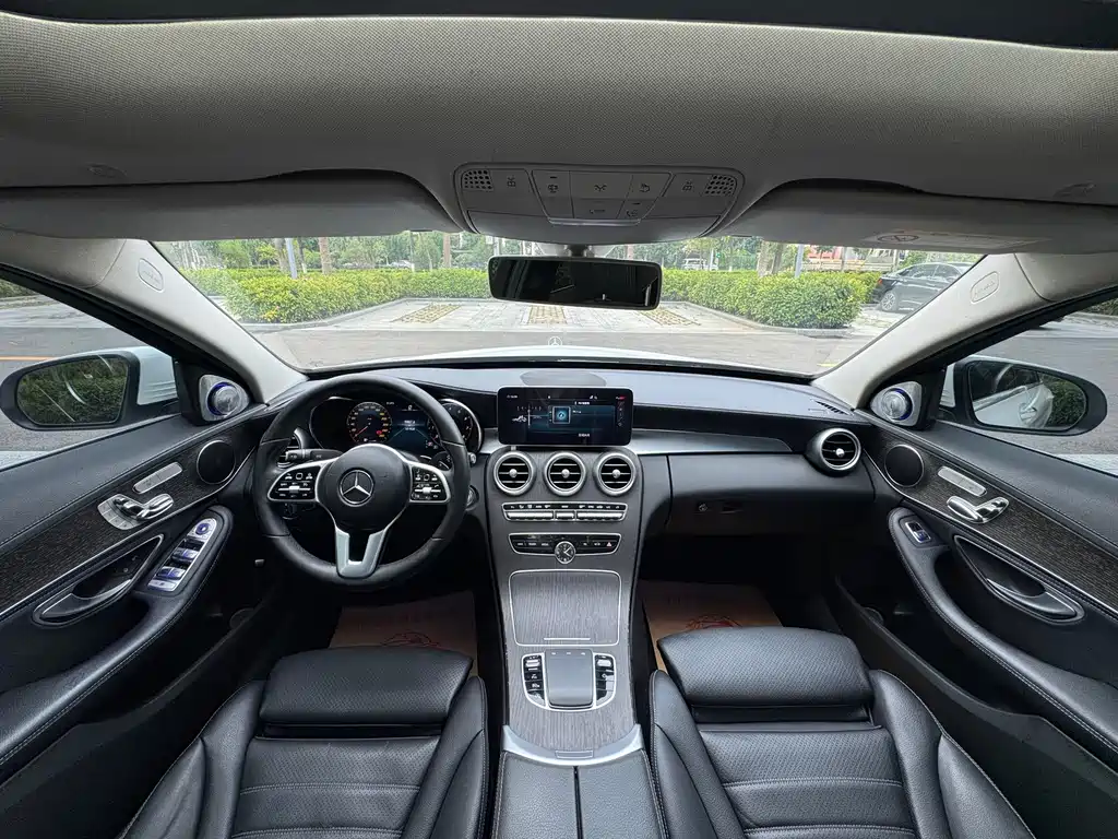 Mercedes-Benz C-Class — миниатюра 15