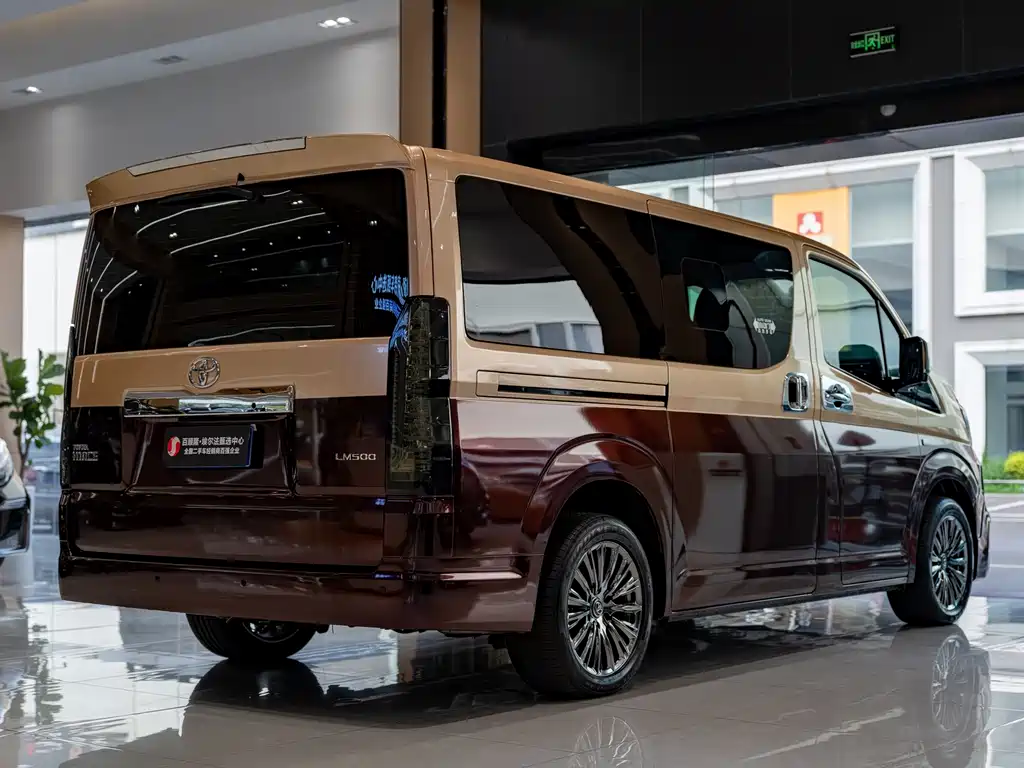 Toyota Hiace — миниатюра 14
