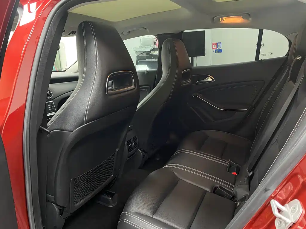 Mercedes-Benz GLA 2017 GLA 220 4MATIC Fashion