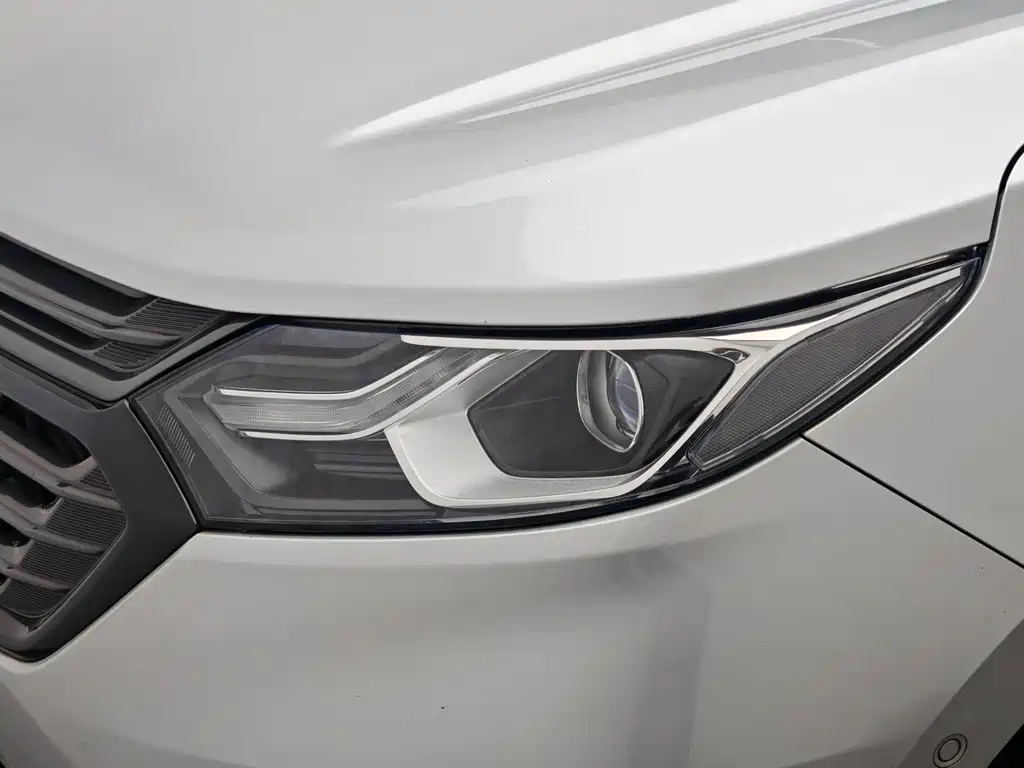 Chevrolet Equinox — миниатюра 8