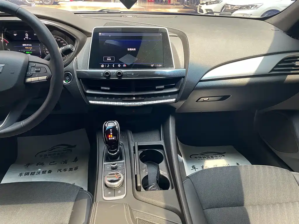 Cadillac CT5 — миниатюра 12