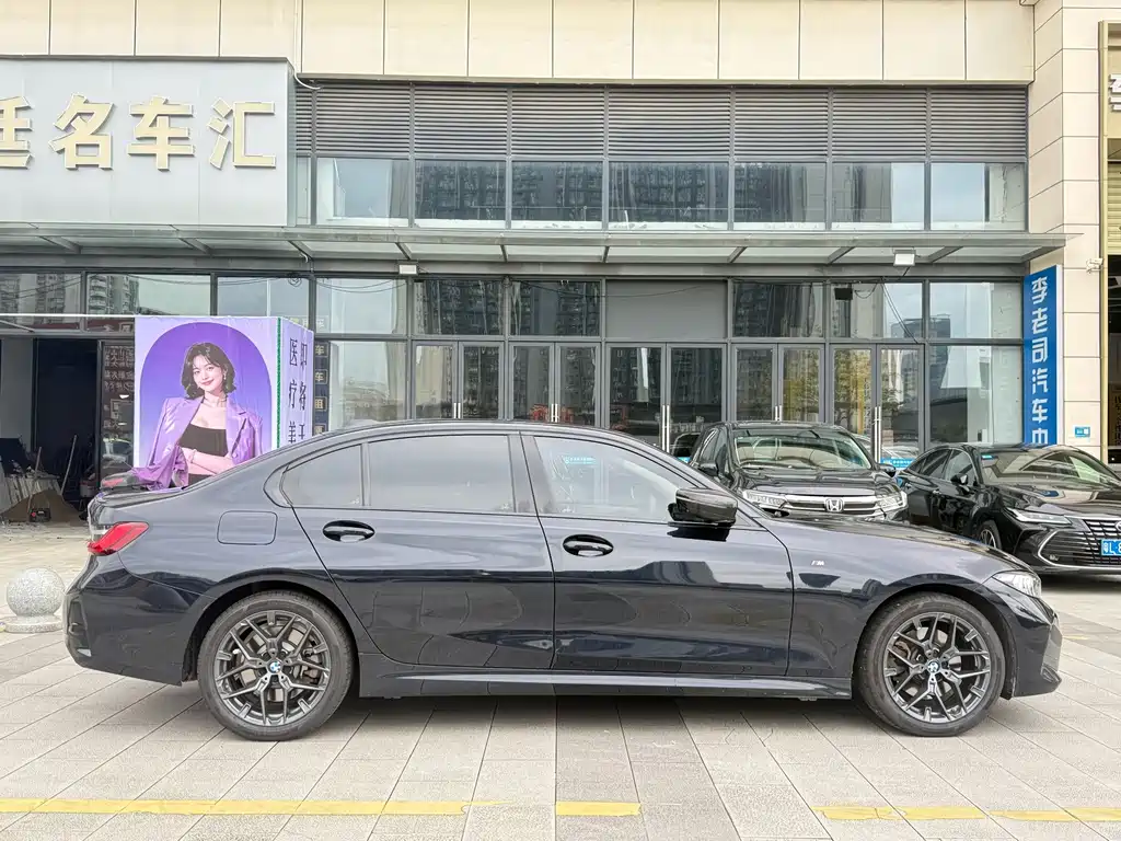 BMW 3 Series — миниатюра 5