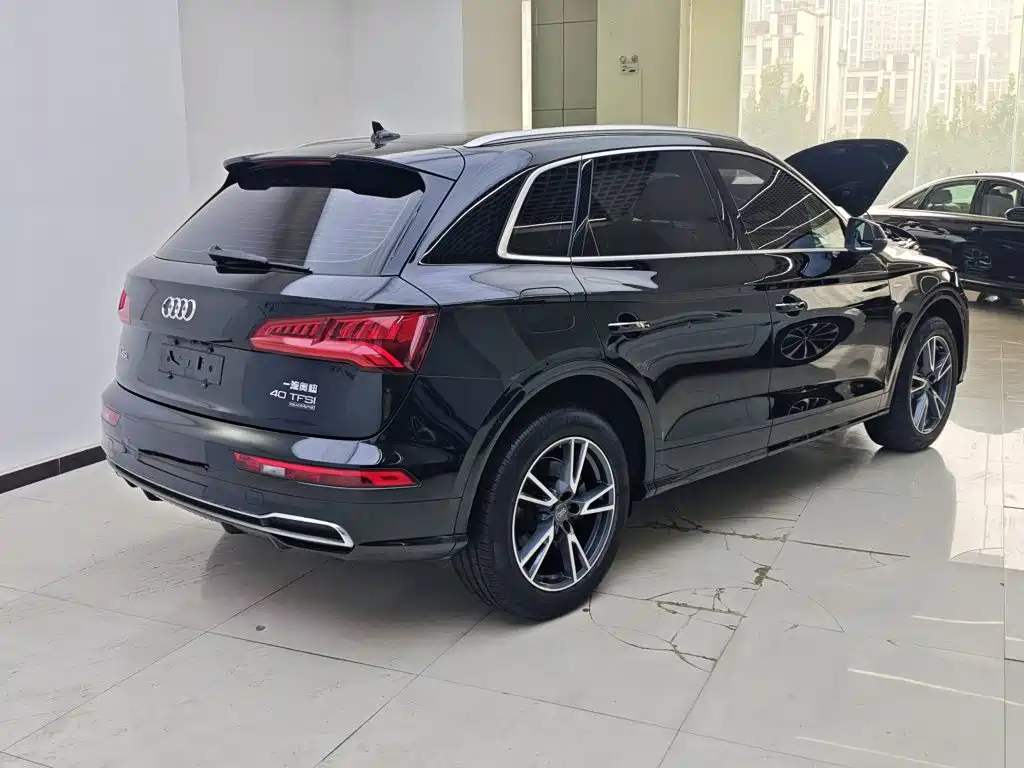 Audi Q5L — миниатюра 6