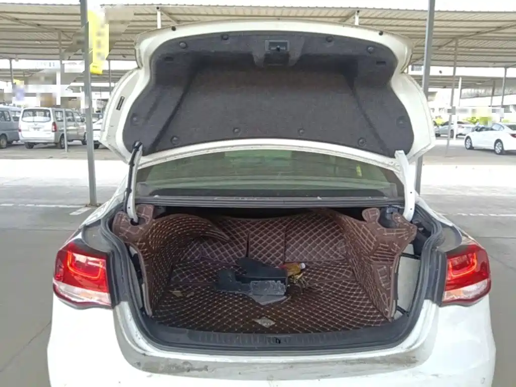 Chevrolet Malibu — миниатюра 19