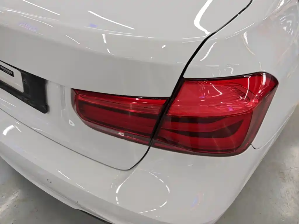 BMW 3 Series — миниатюра 8