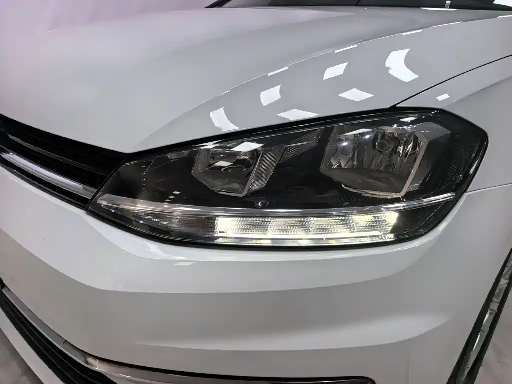 Volkswagen Golf — миниатюра 15