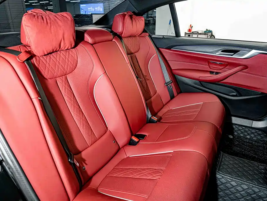 BMW 5 Series — миниатюра 22