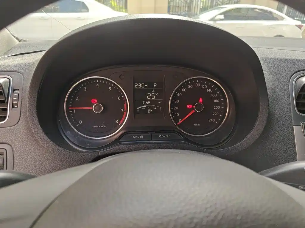 Volkswagen Polo — миниатюра 7
