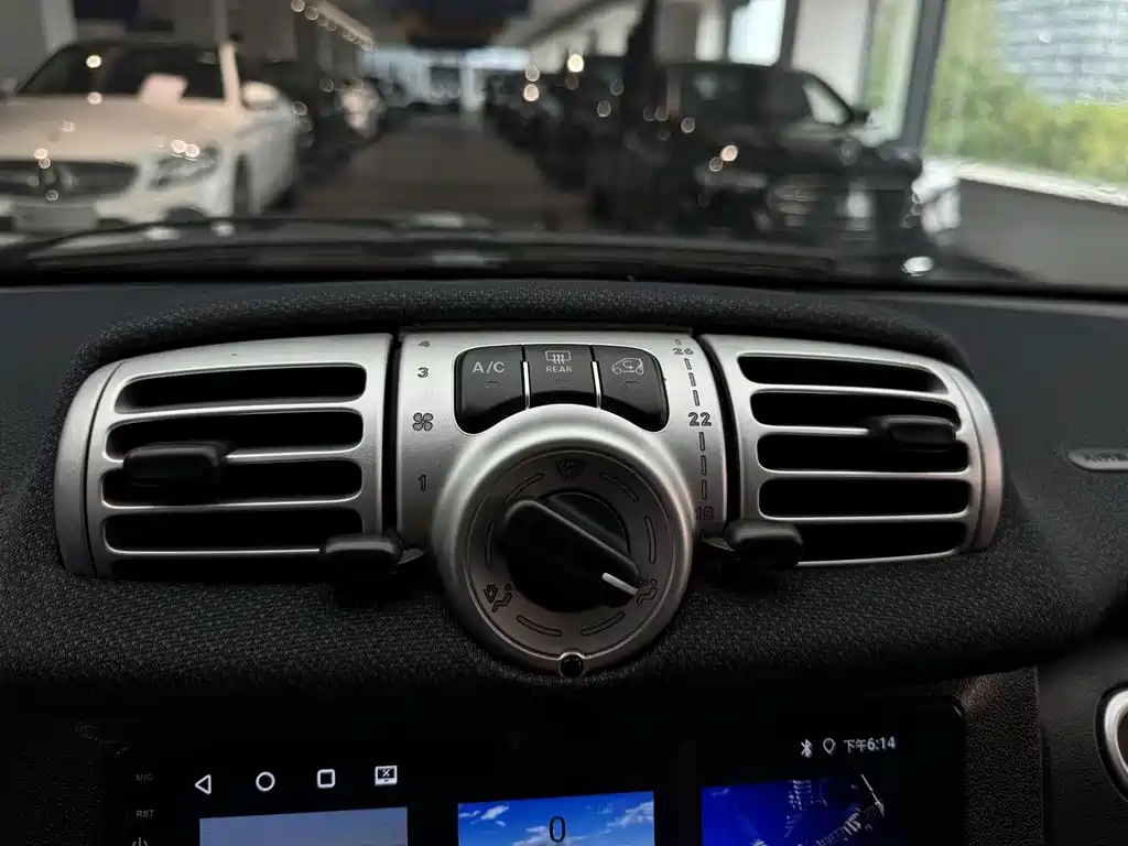 smart Smart Fortwo — миниатюра 10