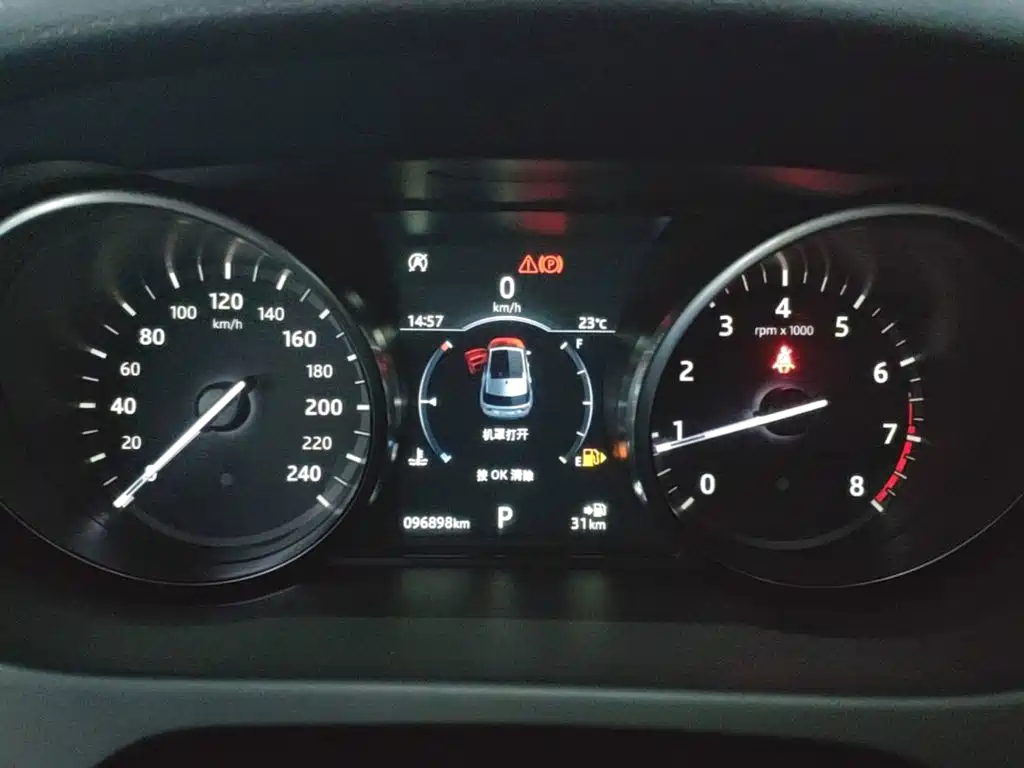 Land Rover Discovery Sport — миниатюра 12