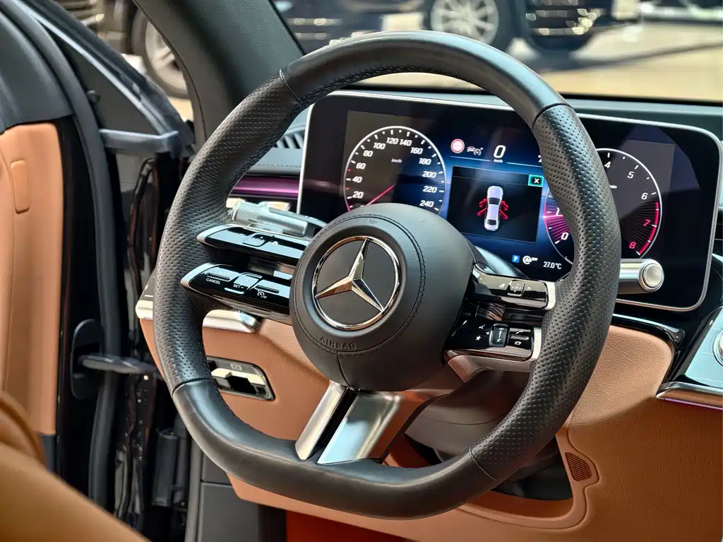 Mercedes-Benz S-Class — миниатюра 24