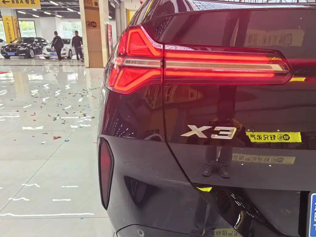 BMW X3 — миниатюра 15