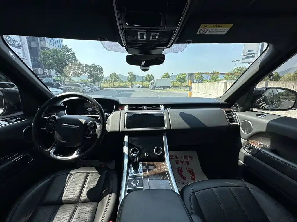 Land Rover Sport PHEV — миниатюра 6