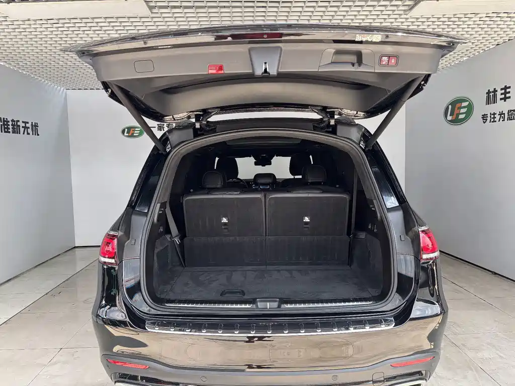 Mercedes-Benz GLS — миниатюра 27