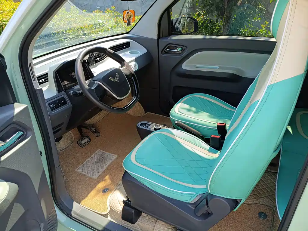 Wuling MINIEV — миниатюра 8