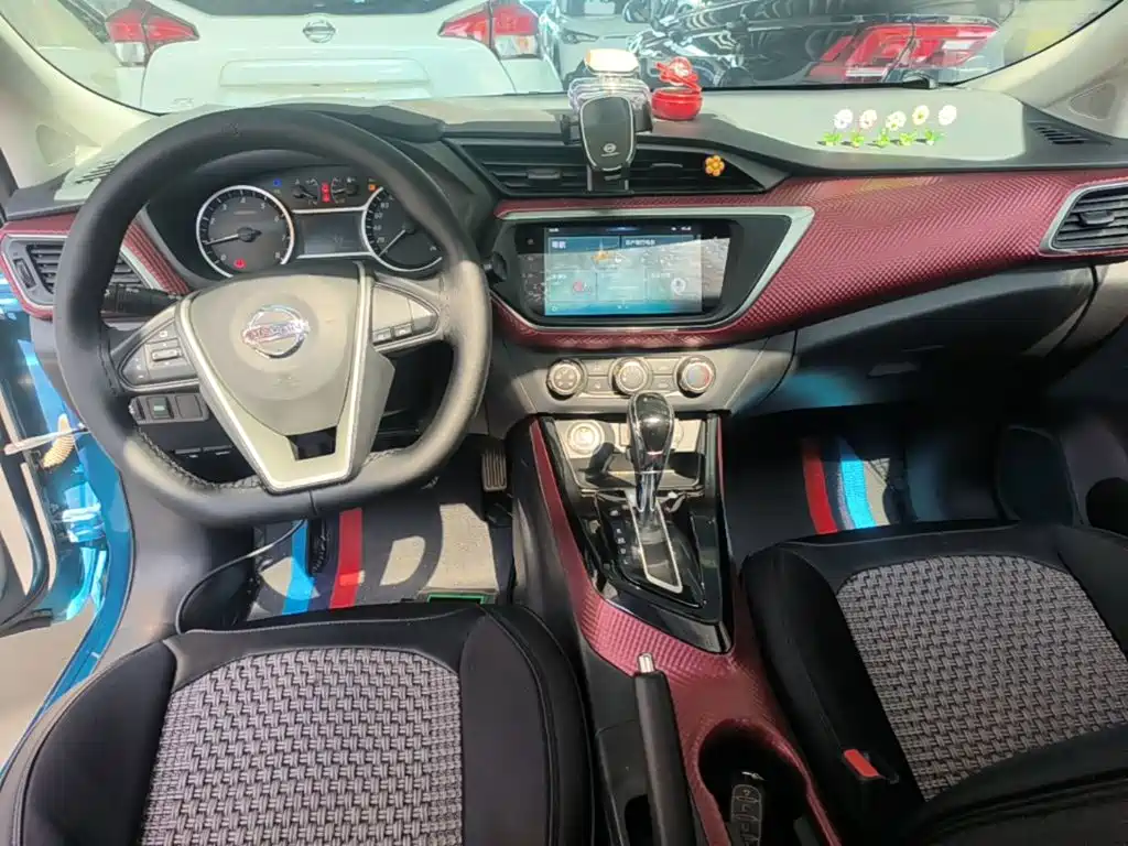 Nissan Bluebird — миниатюра 10
