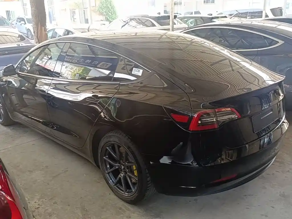 Tesla Model 3 — миниатюра 23
