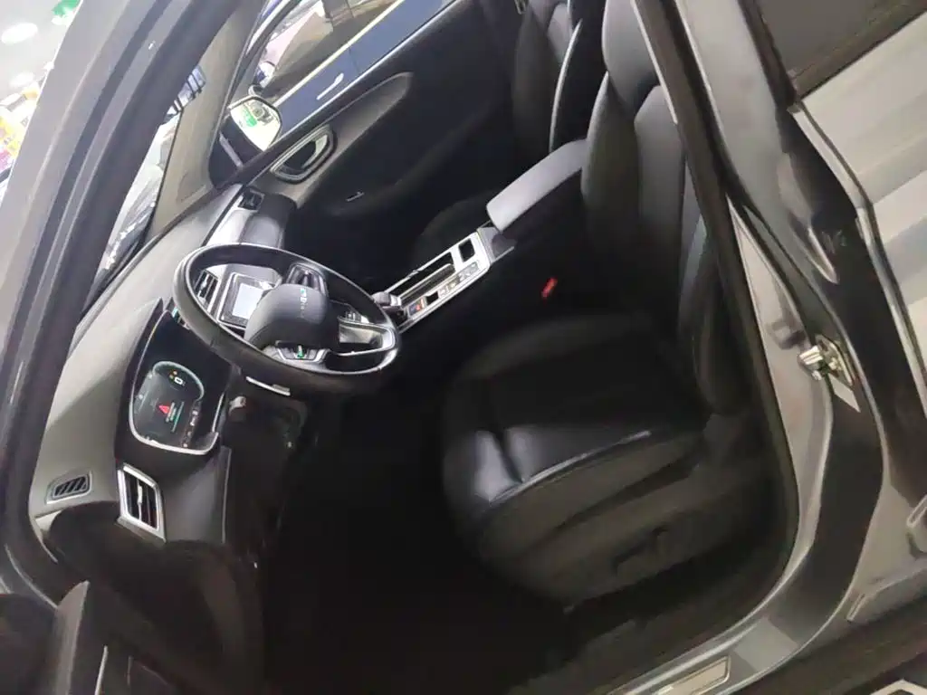 Roewe RX5 New Energy — миниатюра 15