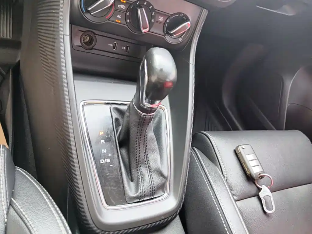MG ZS — миниатюра 14