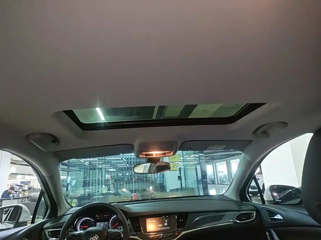 Buick Verano — миниатюра 18