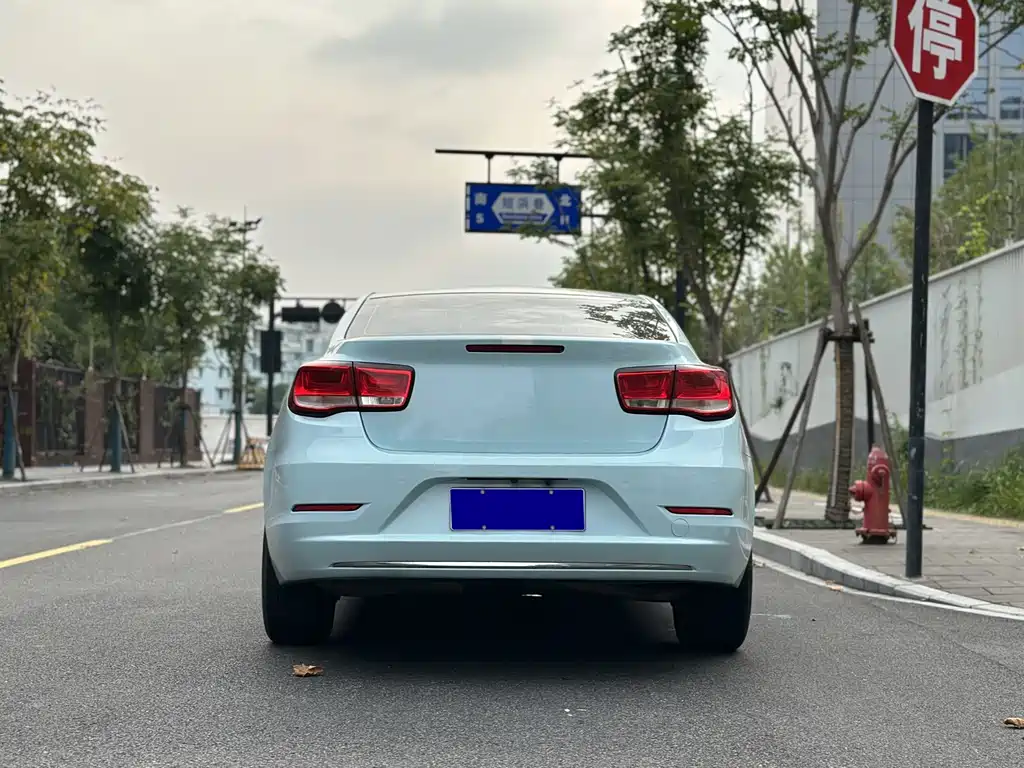 Chevrolet Malibu — миниатюра 6