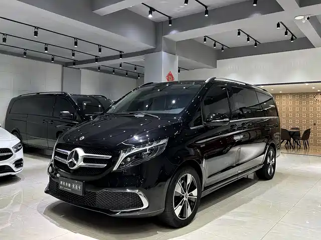 MERCEDES-BENZ V CLASS